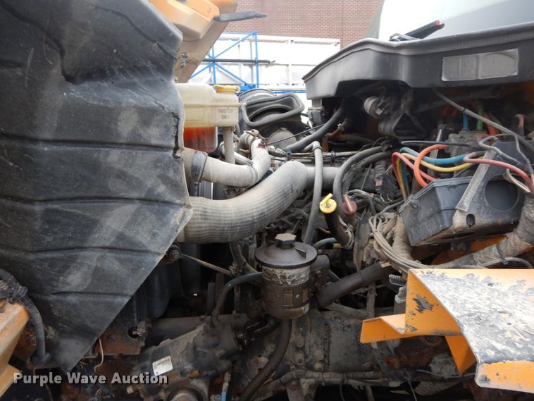 image for item DF6336 2006 International 7400  dump truck