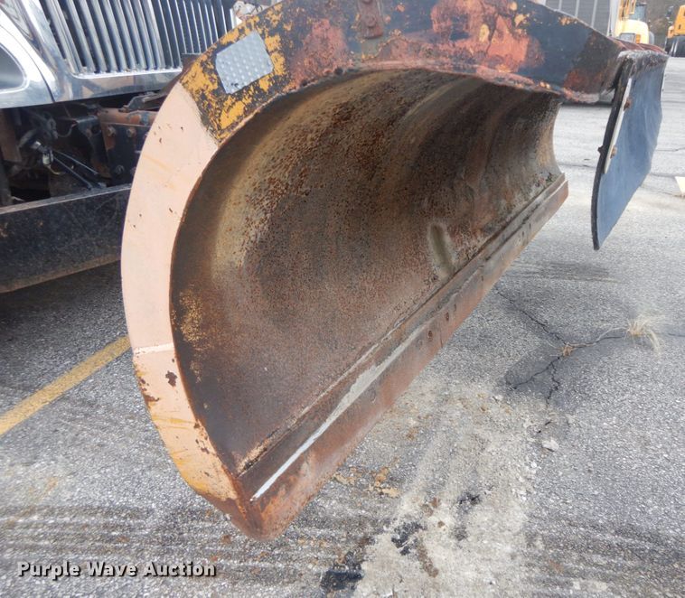 image for item DF6336 2006 International 7400  dump truck