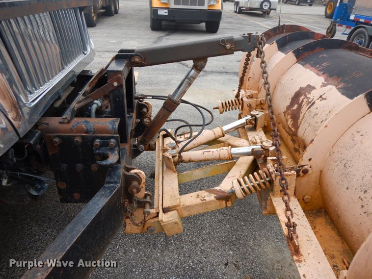 image for item DF6336 2006 International 7400  dump truck