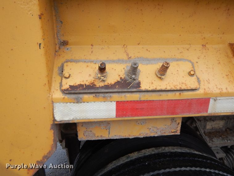 image for item DF6336 2006 International 7400  dump truck