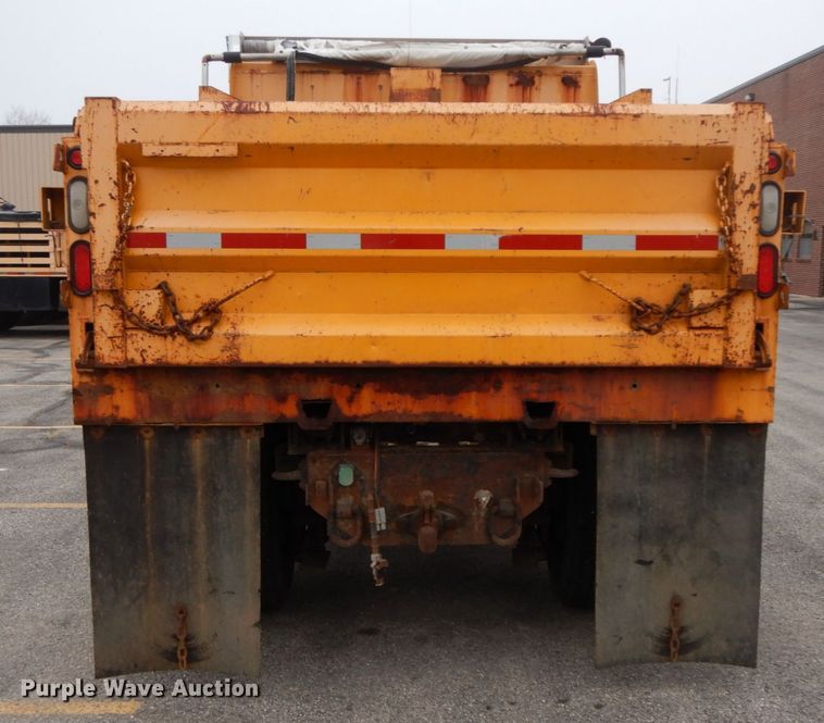 image for item DF6339 2006 International 7400  dump truck