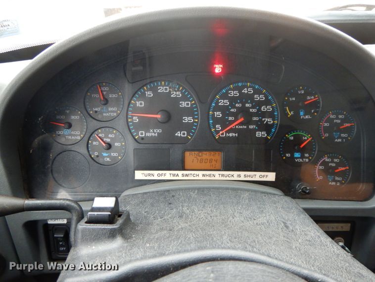 image for item DF6339 2006 International 7400  dump truck