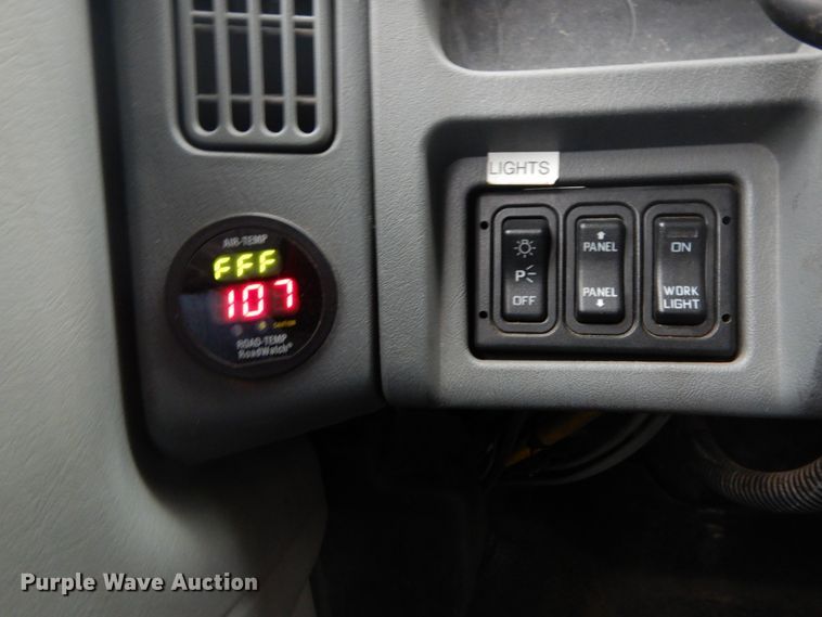 image for item DF6339 2006 International 7400  dump truck