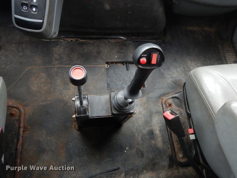 image for item DF6339 2006 International 7400  dump truck