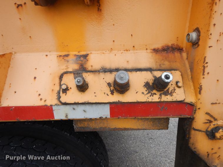 image for item DF6339 2006 International 7400  dump truck