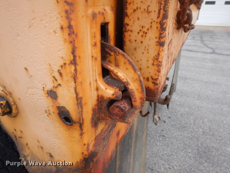 image for item DF6339 2006 International 7400  dump truck