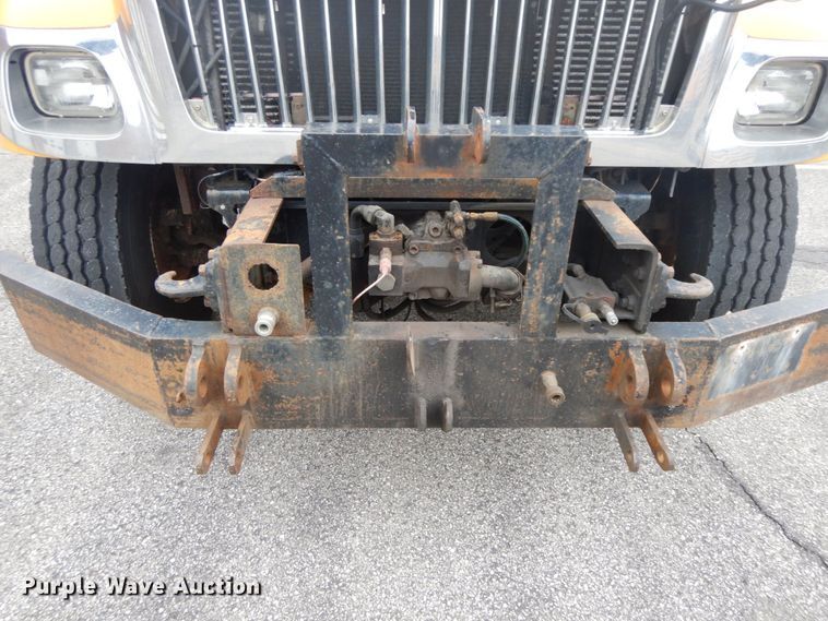 image for item DF6339 2006 International 7400  dump truck