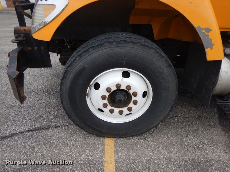 image for item DF6339 2006 International 7400  dump truck