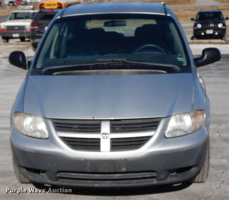 image for item DF6343 2006 Dodge Caravan  van