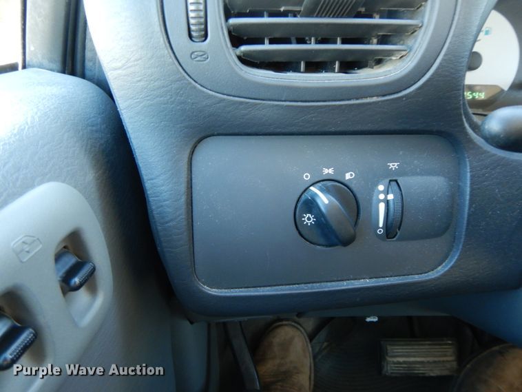 image for item DF6343 2006 Dodge Caravan  van