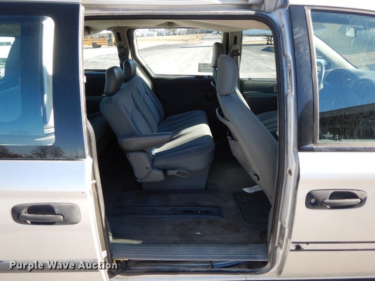 image for item DF6343 2006 Dodge Caravan  van