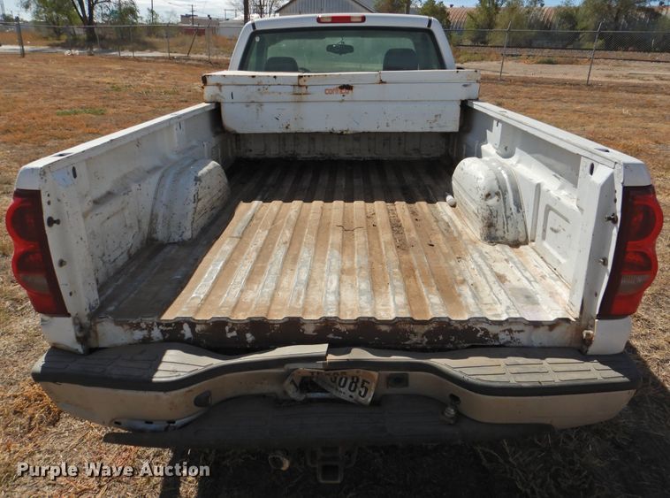 image for item DG1479 2005 Chevrolet Silverado 1500  pickup truck