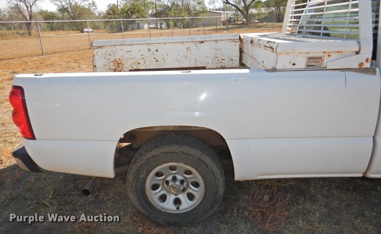 image for item DG1481 2005 Chevrolet Silverado 1500  pickup truck