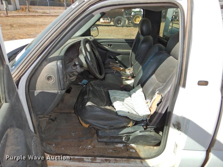 image for item DG1481 2005 Chevrolet Silverado 1500  pickup truck