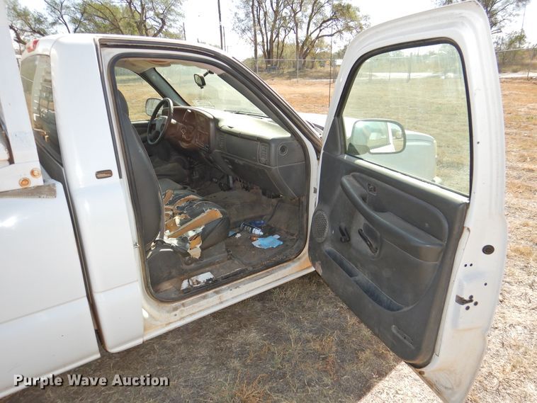 image for item DG1481 2005 Chevrolet Silverado 1500  pickup truck