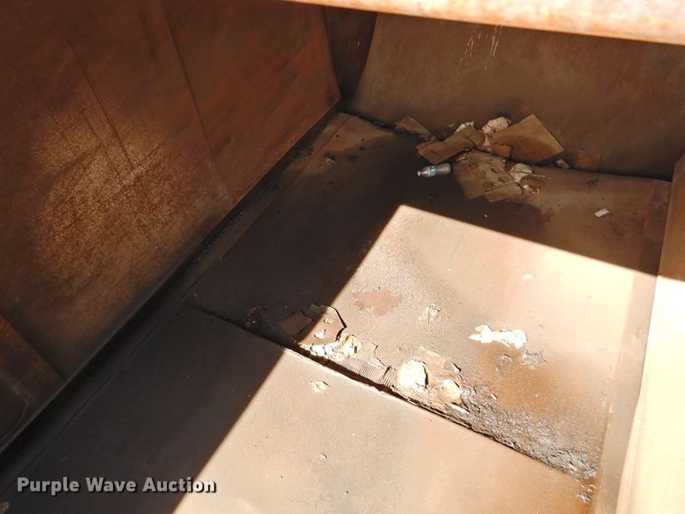 image for item DG1482 1995 Ford L8000  refuse truck