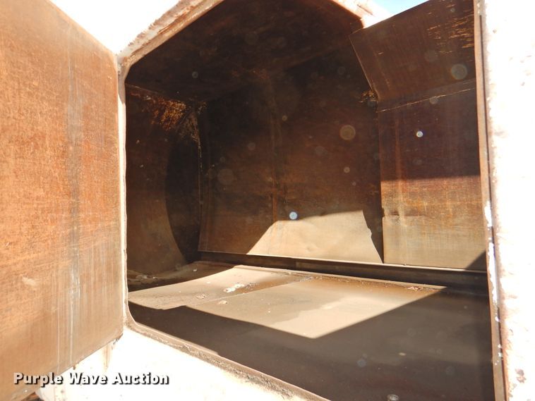 image for item DG1482 1995 Ford L8000  refuse truck