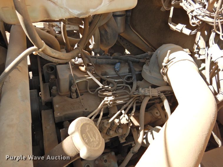 image for item DG1482 1995 Ford L8000  refuse truck