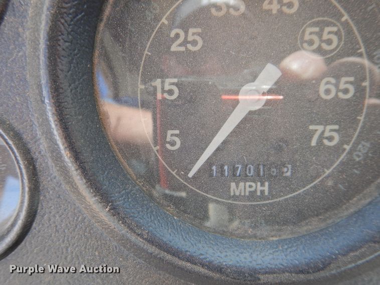 image for item DG1482 1995 Ford L8000  refuse truck