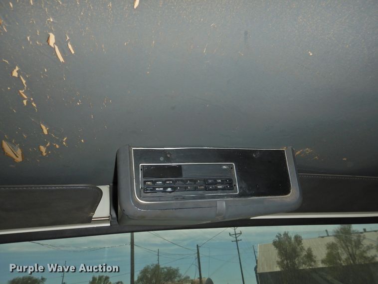 image for item DG1482 1995 Ford L8000  refuse truck