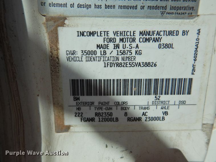 image for item DG1482 1995 Ford L8000  refuse truck