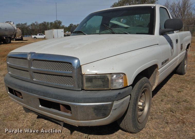 image for item DG1486 1999 Dodge Ram 1500  pickup truck
