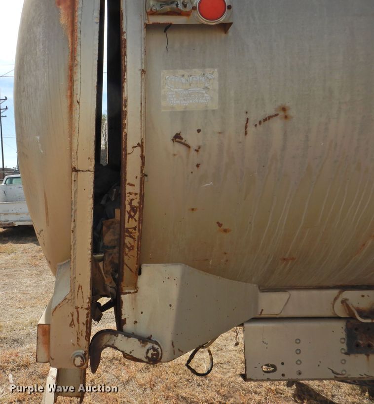 image for item DG1488 1993 Chevrolet Kodiak  refuse truck