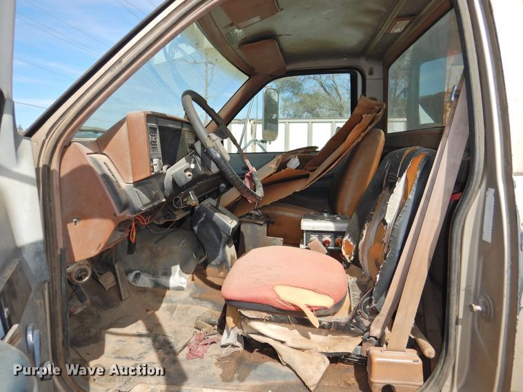 image for item DG1488 1993 Chevrolet Kodiak  refuse truck