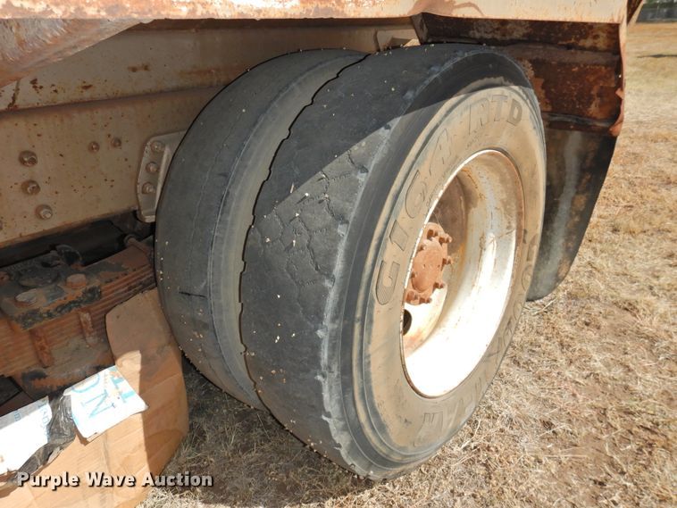 image for item DG1488 1993 Chevrolet Kodiak  refuse truck