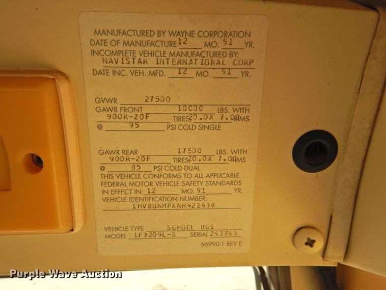image for item DG1588 1992 International 3800  school bus