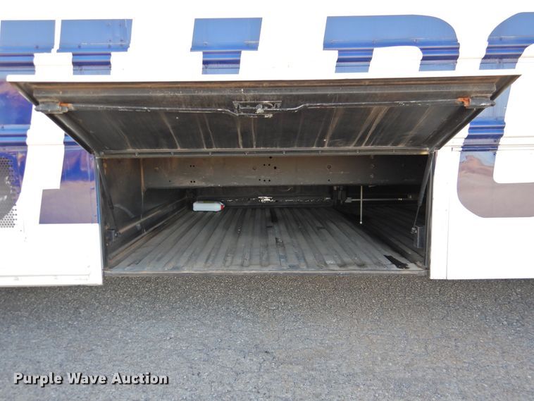 image for item DG1590 2007 Thomas Saf-T-Liner  school bus