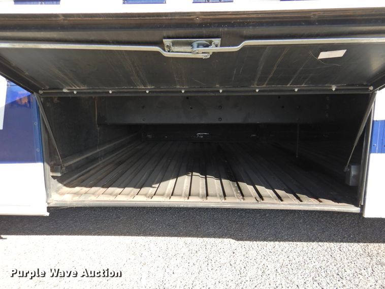 image for item DG1590 2007 Thomas Saf-T-Liner  school bus