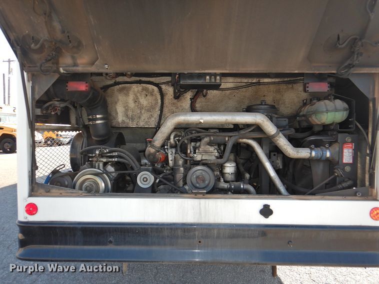 image for item DG1590 2007 Thomas Saf-T-Liner  school bus