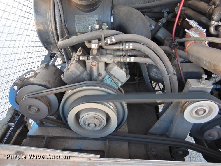 image for item DG1590 2007 Thomas Saf-T-Liner  school bus