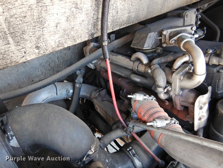 image for item DG1590 2007 Thomas Saf-T-Liner  school bus