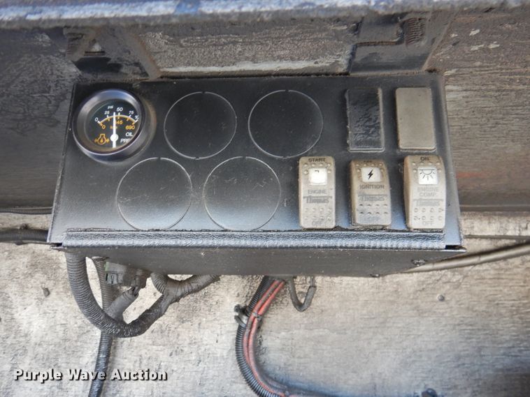 image for item DG1590 2007 Thomas Saf-T-Liner  school bus