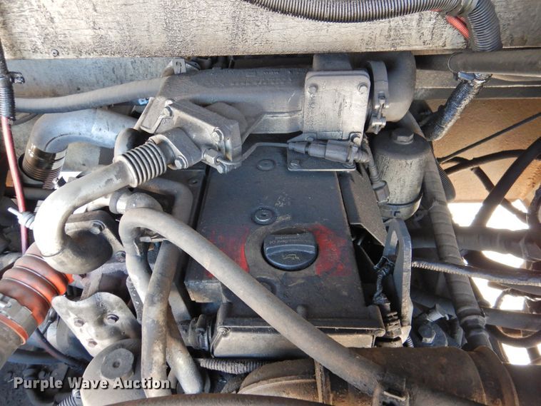 image for item DG1590 2007 Thomas Saf-T-Liner  school bus