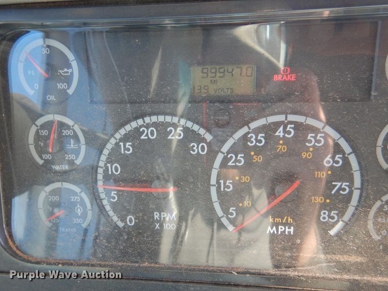 image for item DG1590 2007 Thomas Saf-T-Liner  school bus