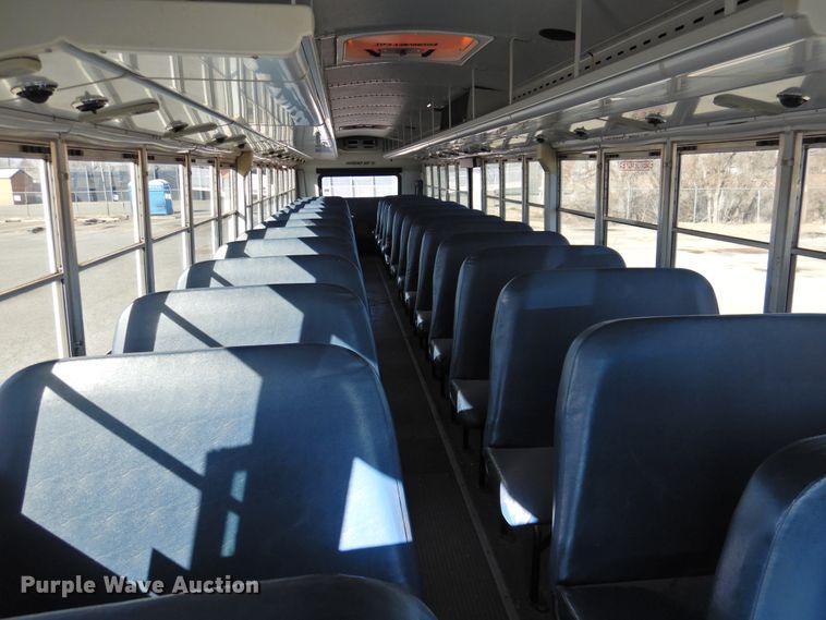 image for item DG1590 2007 Thomas Saf-T-Liner  school bus