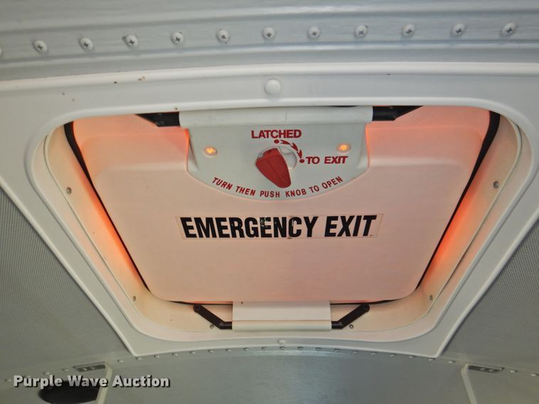 image for item DG1590 2007 Thomas Saf-T-Liner  school bus