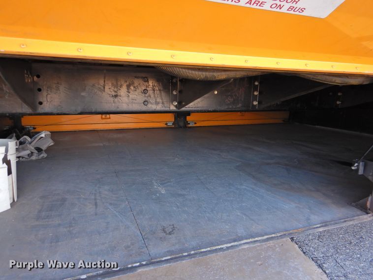 image for item DG1591 2005 Blue Bird All American  school bus