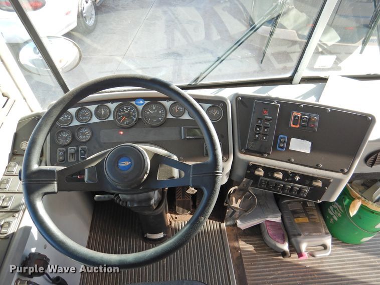 image for item DG1591 2005 Blue Bird All American  school bus