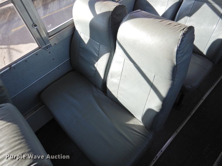 image for item DG1591 2005 Blue Bird All American  school bus