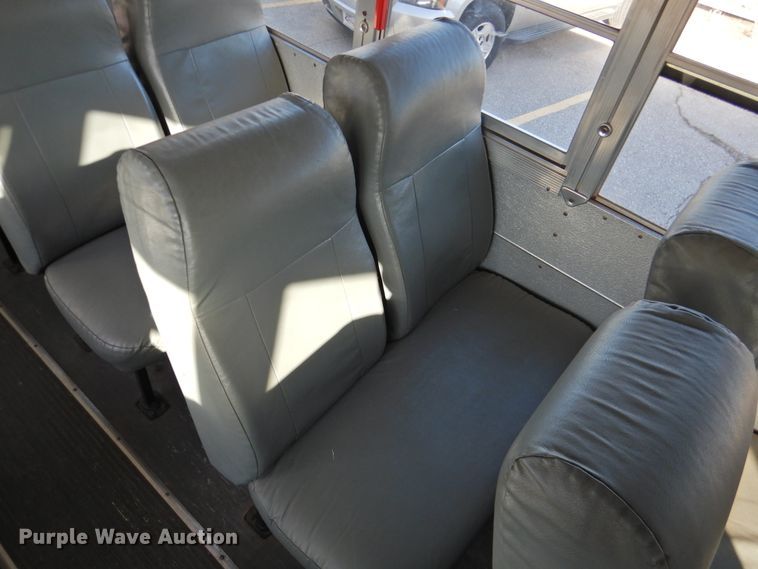 image for item DG1591 2005 Blue Bird All American  school bus