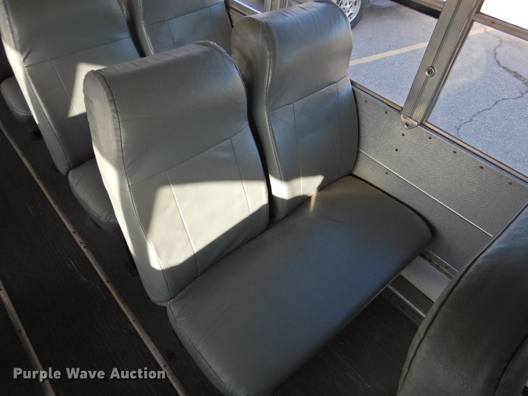 image for item DG1591 2005 Blue Bird All American  school bus