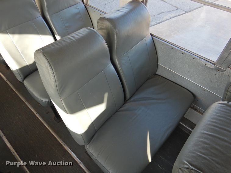 image for item DG1591 2005 Blue Bird All American  school bus