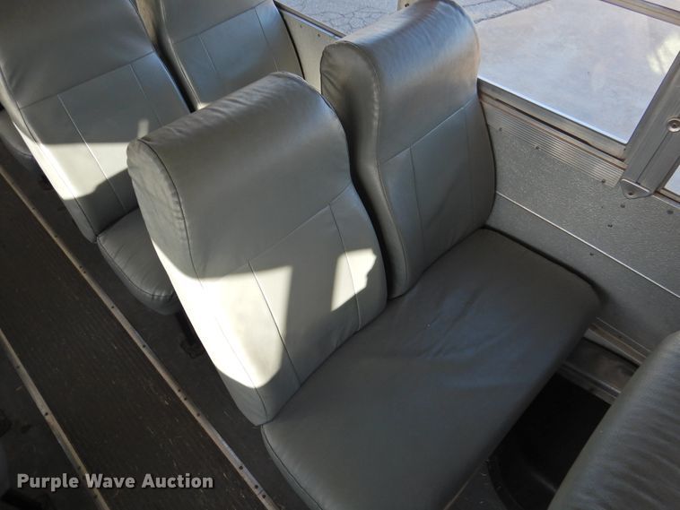 image for item DG1591 2005 Blue Bird All American  school bus