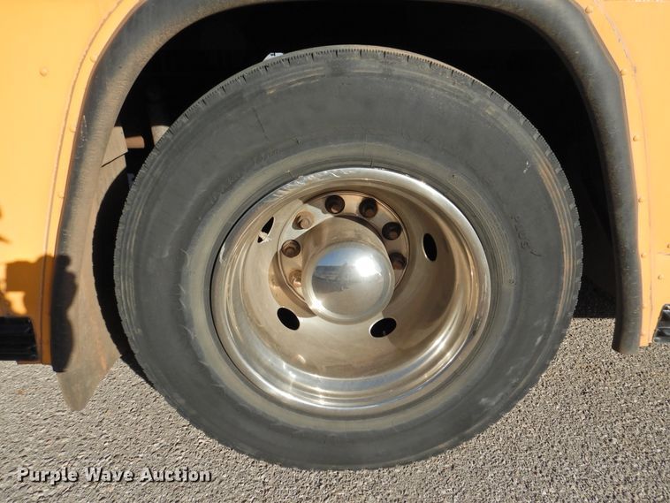 image for item DG1591 2005 Blue Bird All American  school bus