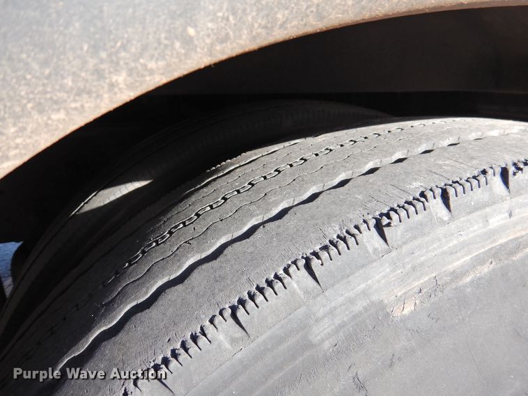 image for item DG1591 2005 Blue Bird All American  school bus