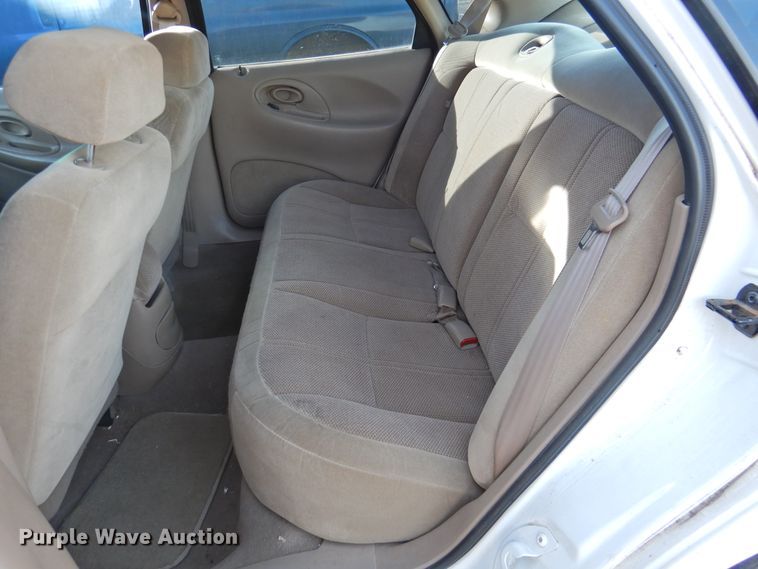 image for item DG1592 1998 Ford Taurus